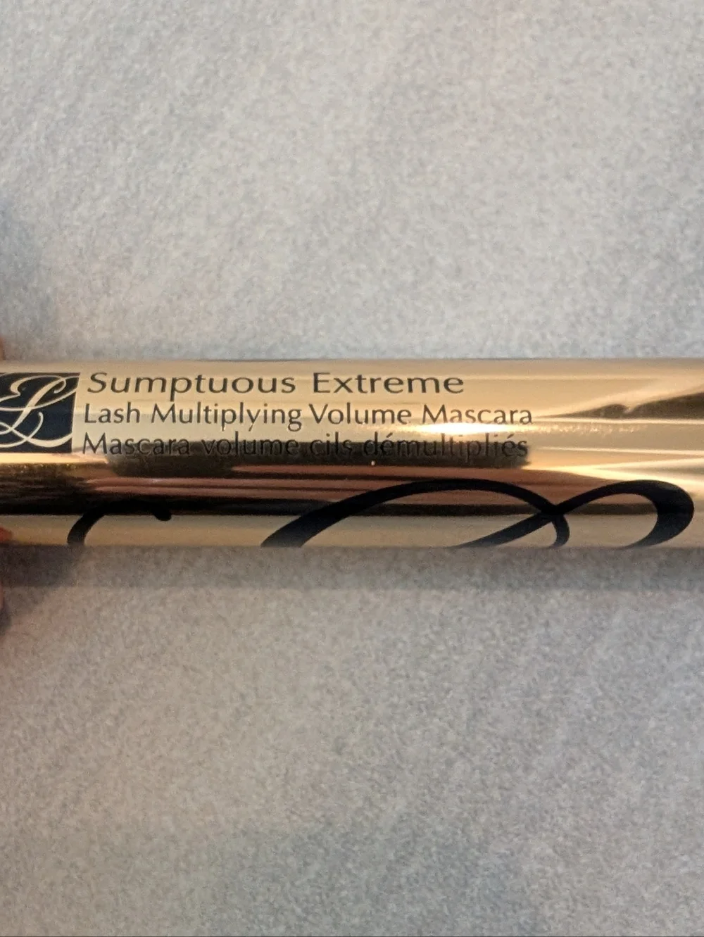 Estee Lauder Sumptuous Extreme Mascara